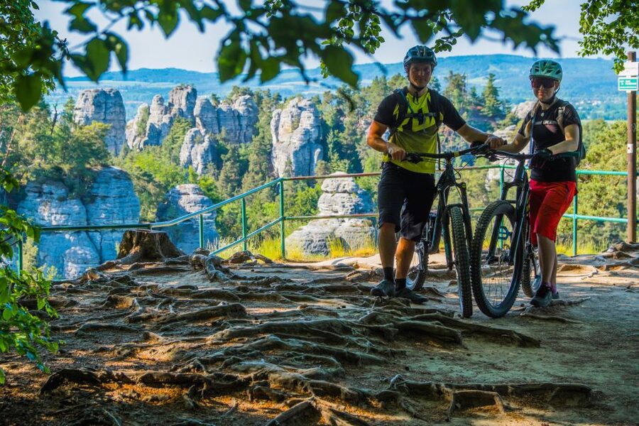 From Prague: E-Mountain Biking Trip to the Bohemian Paradise - First stops: country lanes, gravel, and Trosky Castle views