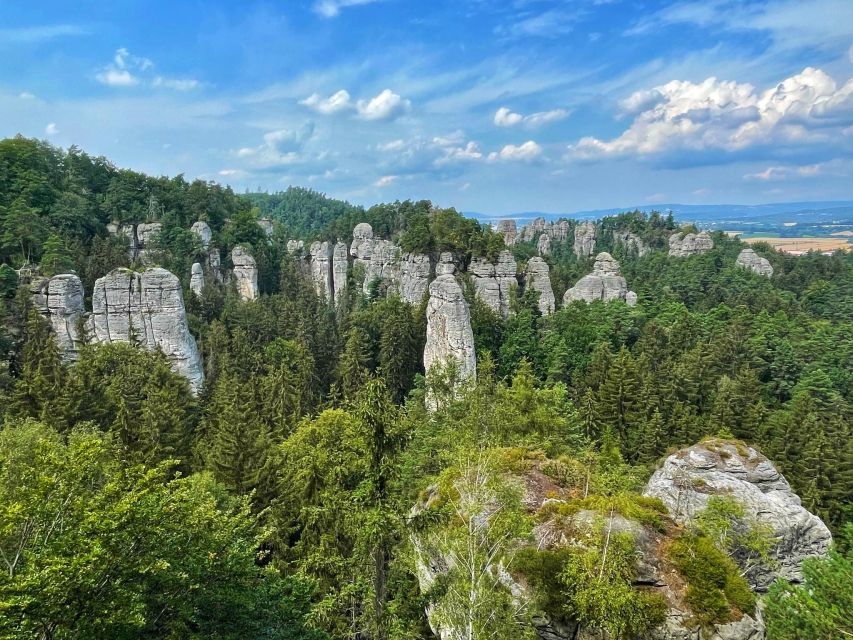 From Prague: Full-Day Bohemian Paradise Guided Hiking Trip - First Steps at Hlavatice: A Quick Warm Start