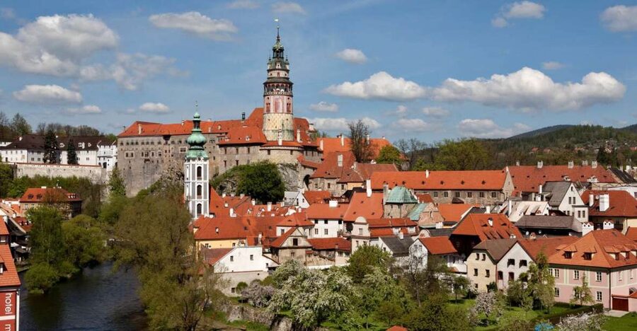 From Prague: Full-Day Český Krumlov Tour with Lunch - Why Český Krumlov in One Day Works
