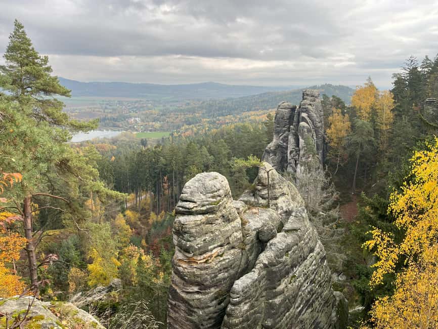 From Prague: Hike, Castle and Brewery in Bohemian Paradise - Castle lunch in a 14th-century setting, with real food choices