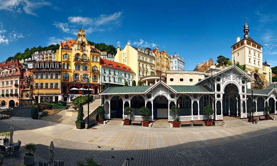 From Prague: Karlovy Vary Guided Day Trip - Getting Picked Up Near Václavské náměstí (And Why It Matters)