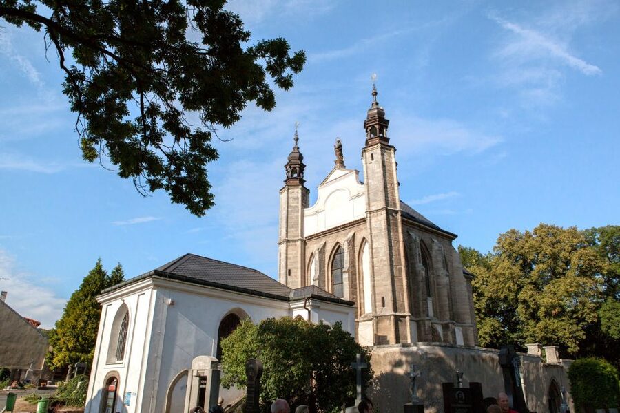 From Prague: Kutna Hora UNESCO Site Tour with Bone Chapel - Sankturin House and Bohemia’s oldest Cistercian Monastery