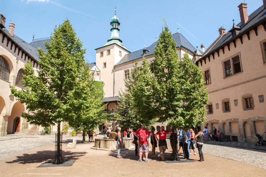 From Prague: Kutna Hora UNESCO Site Tour with Bone Chapel - Stone House and the Plague Column: small stops with big meaning