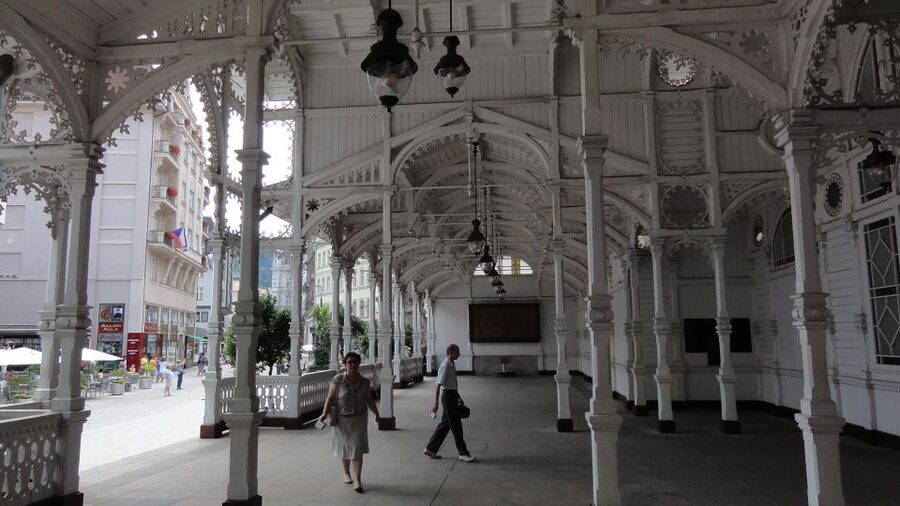 From Prague: Private Karlovy Vary & Crystal Factory Tour - Walking tour in Karlovy Vary, what you’ll actually cover