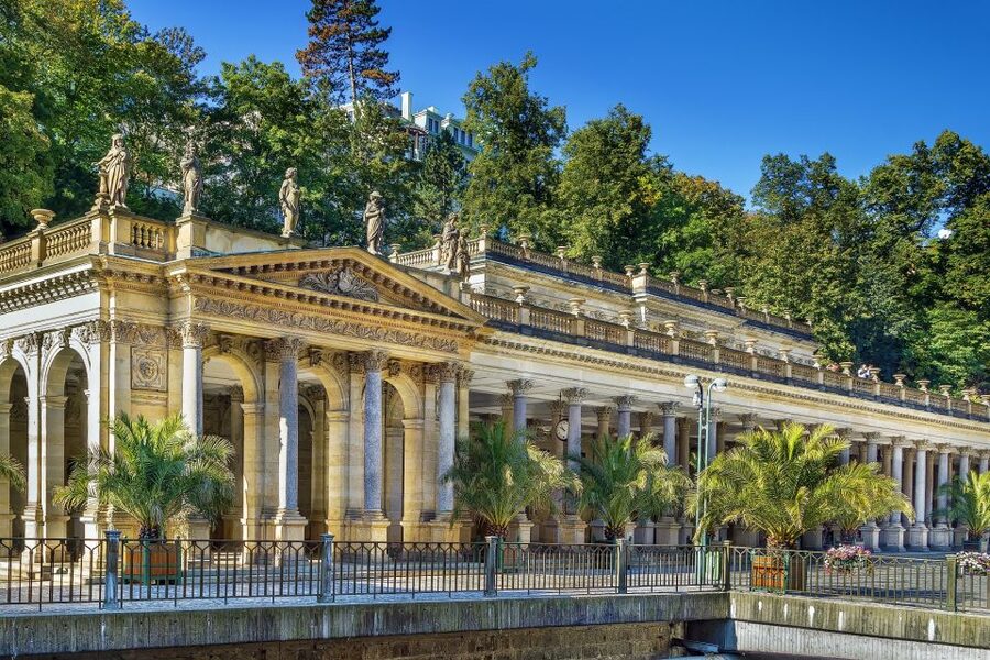 From Prague: Private Karlovy Vary & Crystal Factory Tour - Prague history sets the tone on the drive