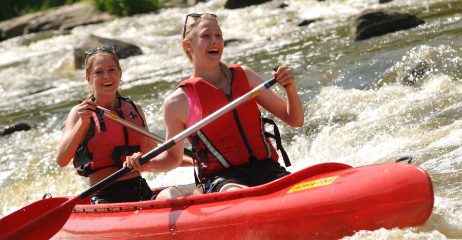 From Prague: Sazava River Canoe Day Trip for All Levels - Getting Your Paddle Style Right Before the River Starts