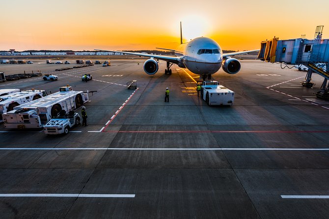 From Prague to Munich Airport - Private Transfer - punctual & friendly Driver - Arrival at Munich Airport: Getting There Without the Stress Spiral