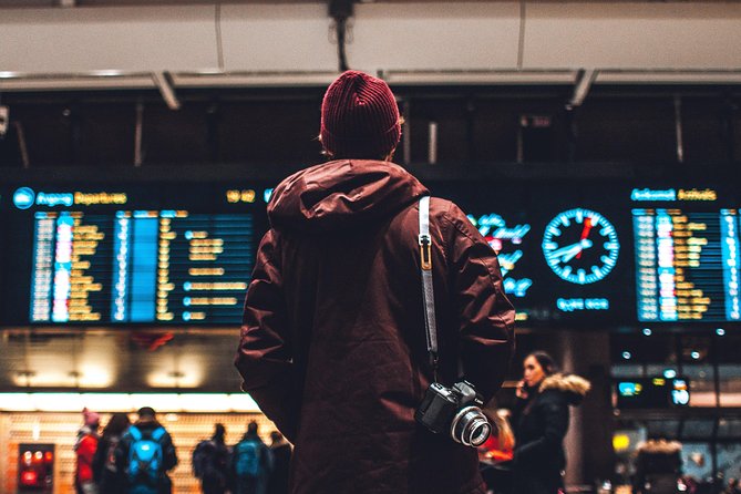 From Prague to Munich Airport - Private Transfer - punctual & friendly Driver - Vehicle and Luggage Fit: Choosing the Right Size