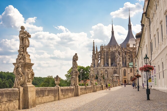 Full Day Private Tour to Kutná Hora with Wine Tasting - Price and value: what $180.62 per person really buys you