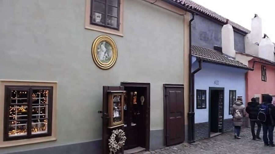 Get&Go:Prague Castle Ticket & E-Guide with Discount Vouchers - Should you book Get&Go Prague Castle Ticket with E-Guide?
