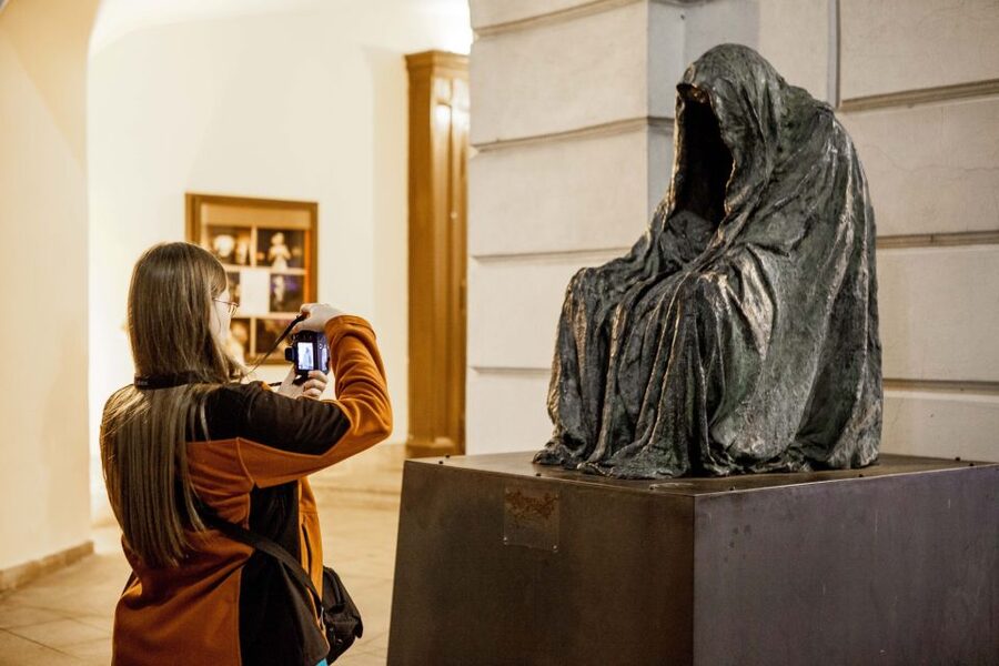 Ghost Walking Tour of Prague - Ungelt and Týn’s Church: the kind of Prague talk you remember