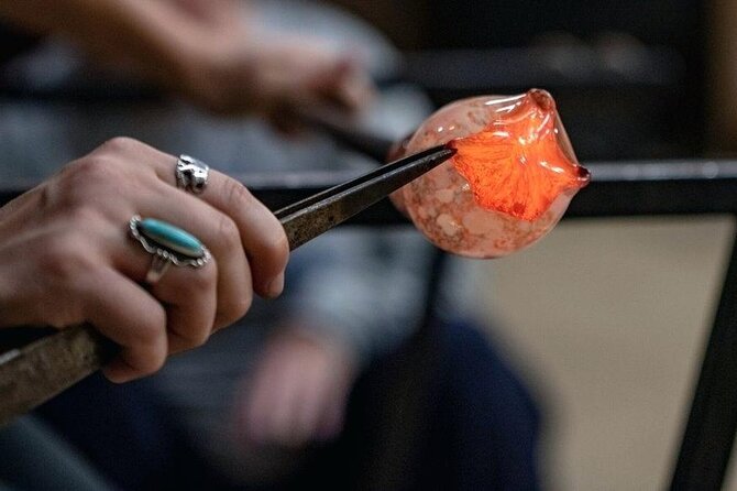 Glass blowing in Prague - Glassblowing in Prague: what 20 minutes really means