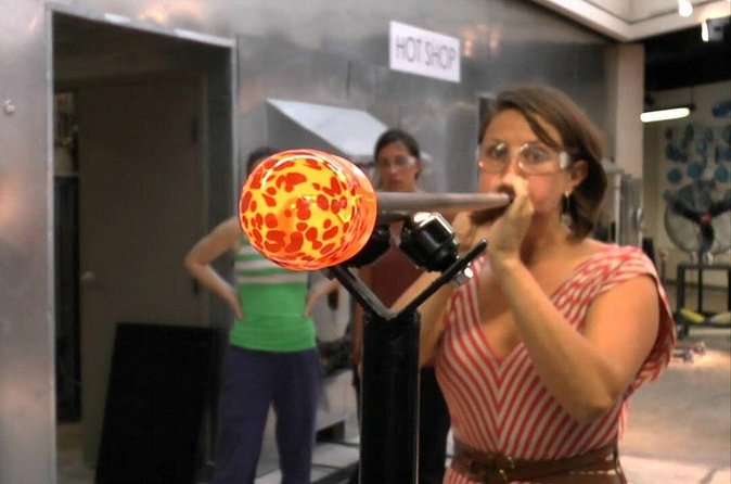 Glass blowing in Prague - Making the Most of Your 20 Minutes