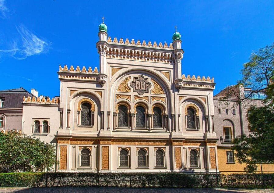 Go City Prague Pass - Top Attractions and Hop-On Hop-Off Bus - Should you book the Go City Prague Pass?