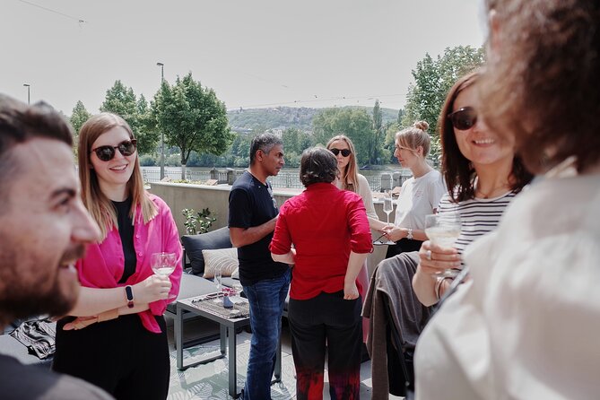 Gourmet Brunch with Chef: Unlimited Drinks & Stunning River Views - Drinks on tap: unlimited prosecco spritzes and signature cocktails