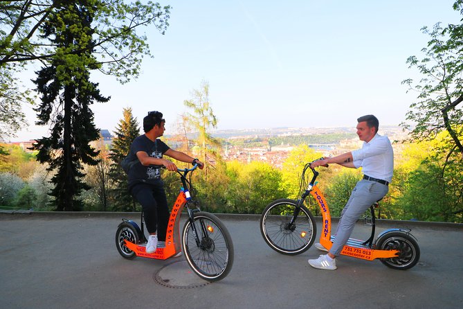 Grand City Tour of Prague on Cruiser e-Bikes or e-Scooters - Prague Castle and St. Vitus Cathedral: the stops that feel worth slowing down for
