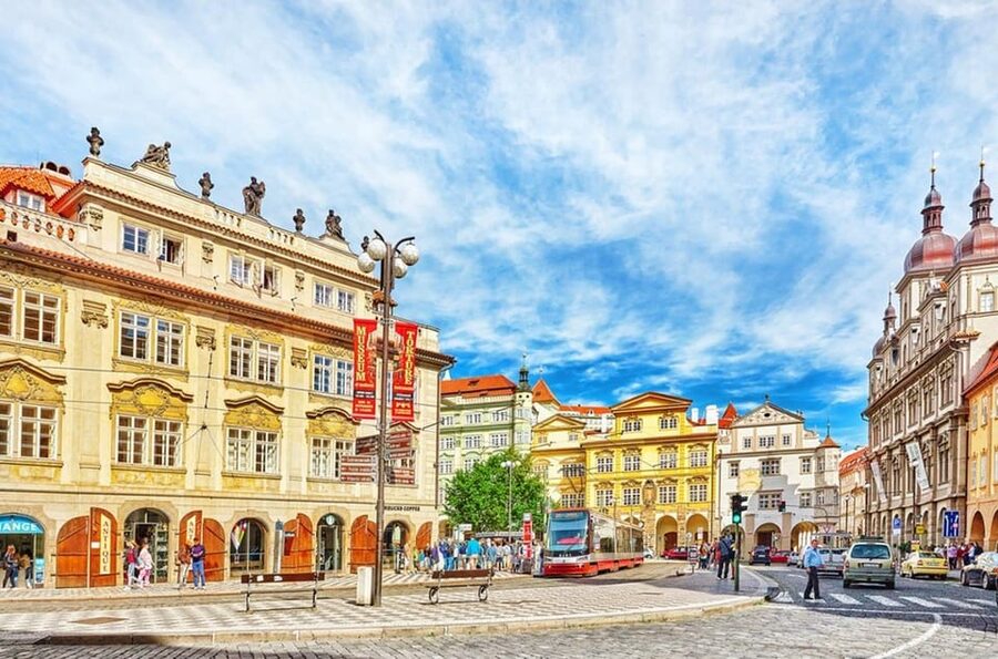 Guided Tour of Malá Strana and Hradčany - Into Prague Castle: 4 Patios and St Vitus Cathedral’s 1,000-Year Story