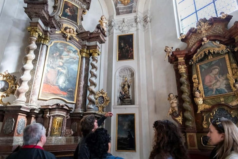 Guided Tour of Prague Castle with Ticket and Transport - Guide and Language: What to Expect From German or English Tours