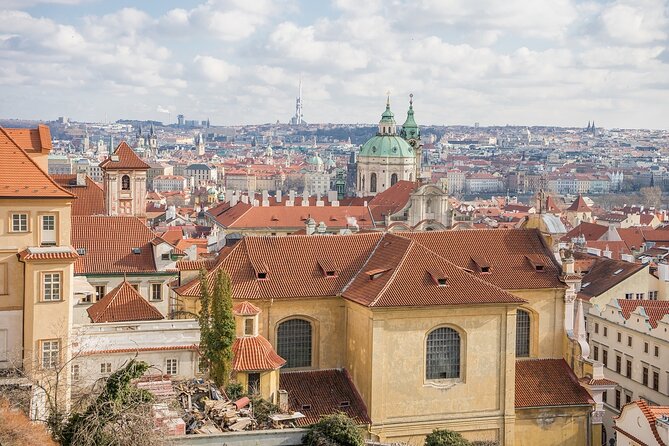 Guided Walking Tour in Prague - Theatre Des Etats: Mozart’s Don Giovanni premiere story on site