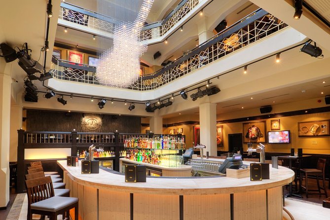 Hard Rock Cafe Prague with Set Lunch or Dinner - Should you book Hard Rock Cafe Prague with Set Lunch or Dinner?