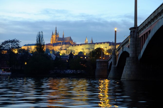 Jazz Boat: Popular LIVE JAZZ dinner cruise - The dinner menu: included three courses and how to think about food