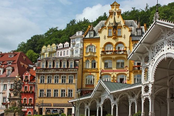 Karlovy Vary day trip from Prague with lunch - Moser Glass Museum and Factory Time: Watch Czech Glass Up Close