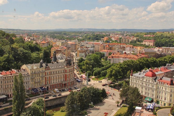 Karlovy Vary - The town of spas, mineral springs and relaxation - Door-to-Door Pickup: The Part That Saves You Most Time