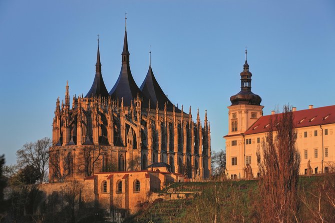 Kutna Hora & St. Barbara Cathedral & Ossuary - A half-day route that gets you out of Prague