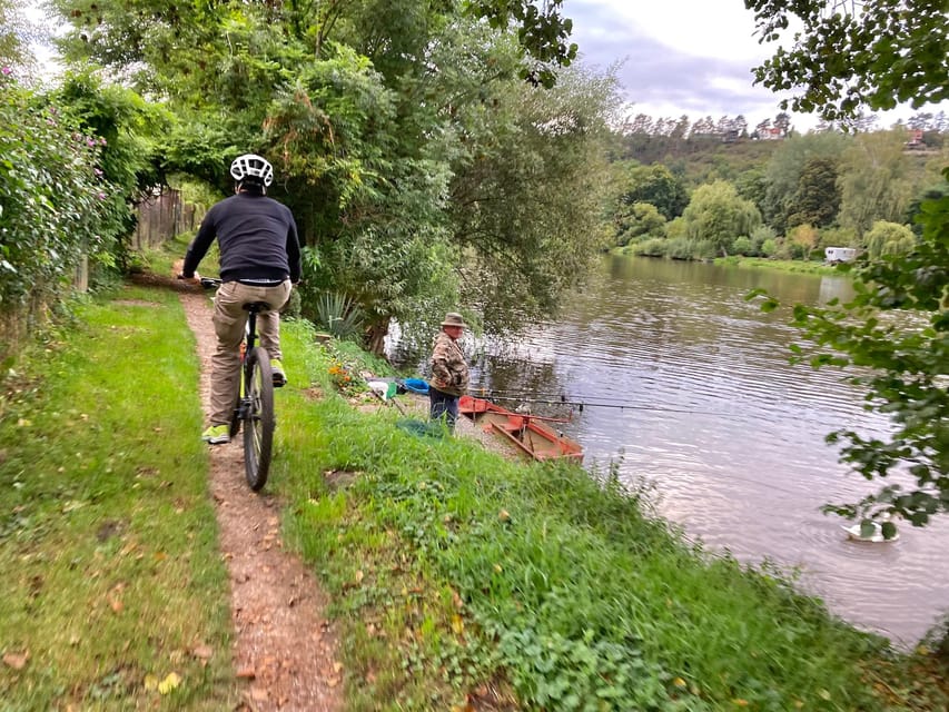 Mountain Biking Full Day Trip to The Karlstejn Castle - The people part: guide support that actually helps you ride