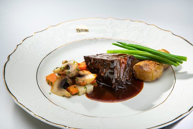 Mozart Concert and Dinner in Prague - Where Drinks Fit Into the Value (And When the Package Makes Sense)