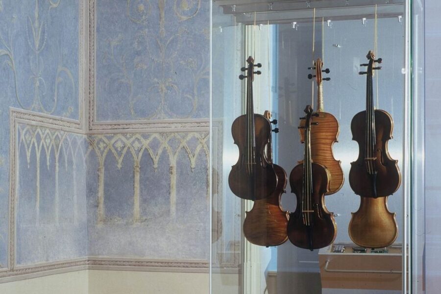 Mozart's Prague: Old Town, Lesser Town & Czech Museum Tour - Hradčany Square and Mozart-linked houses, palaces, and stops