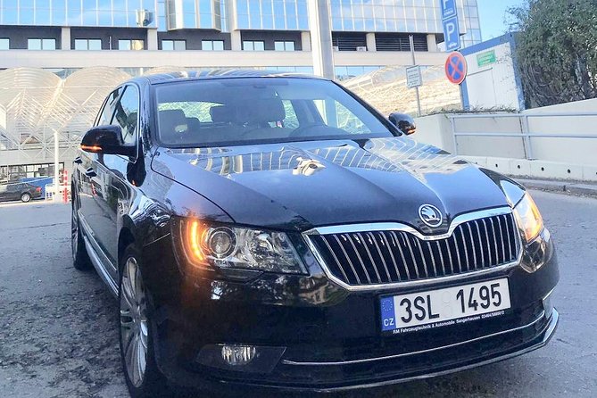 One Way Private Transfer from Berlin to Prague for up to 4 People - Berlin pickup that actually saves your trip