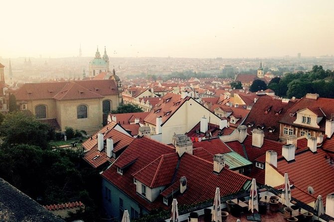 One-way Private Transfer From/To Prague Airport - Finding Your Driver at Prague-Ruzyne Airport (Aviaticka)
