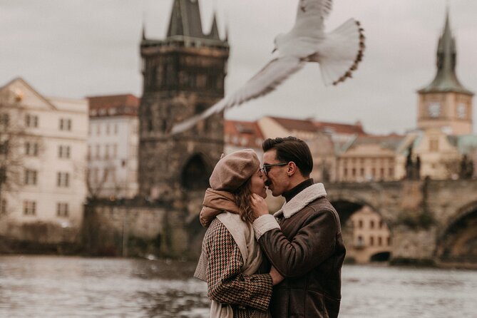 Photographer in Prague - Couple, engagement & portrait photoshoot - The 1-hour Prague photoshoot: how you’ll get natural couple portraits