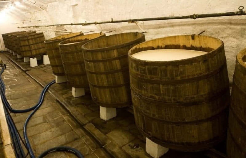 Pilsner Brewery & Nizbor Glass Factory Combination Tour - A Beer and Crystal Day Trip From Prague, without the museum-only vibe