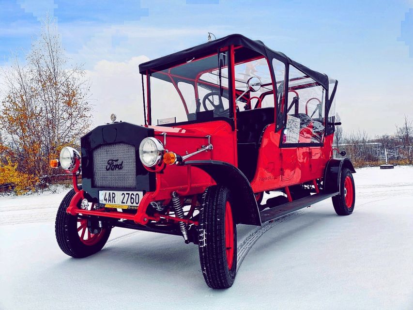 Prague: 1.5–Hour Vintage Car Tour - Old Town, Prague Castle, and the stop list that gives you context