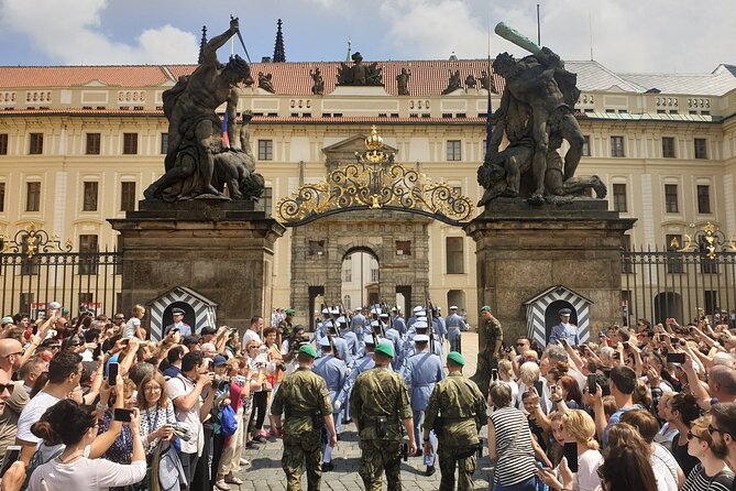 Prague: 1-Hour Castle Tour With Fast-GET Admission Ticket - Old Royal Palace and Vladislav Hall: where ceremonies meet power