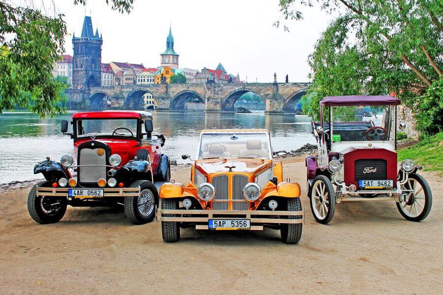 Prague: 1-Hour Vintage Car Tour - Hotel Pickup and a Private Group Up to 5: Better Use of Your Time