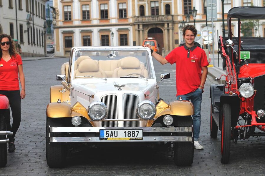 Prague: 1-Hour Vintage Car Tour - Who This Vintage Car Tour Suits Best (And Who Should Skip It)