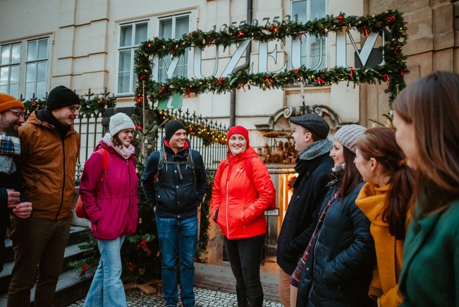 Prague: 2-3h Magical Christmas Markets Tour with Inclusions - Old Town Square stop: the “why this place first” moment