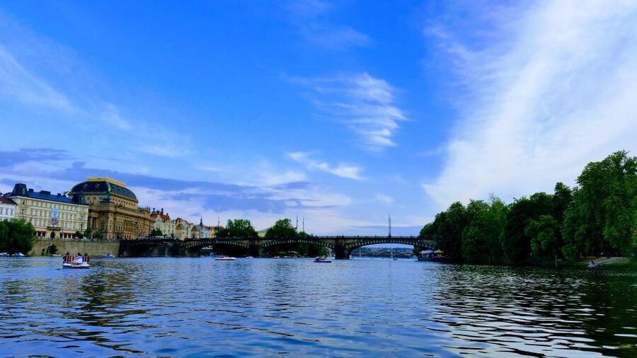 Prague: 2-Hour Lunch Cruise on the Vltava River - What to bring, and what to expect onboard