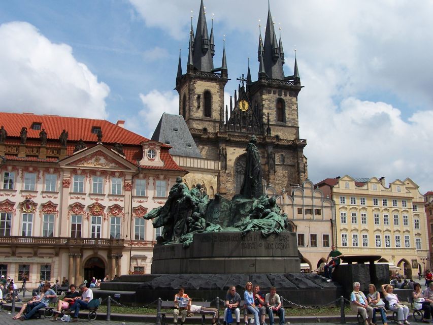 Prague: 2-Hour Old Town and Jewish Ghetto Walking Tour - Why This 2-Hour Old Town and Josefov Tour Works