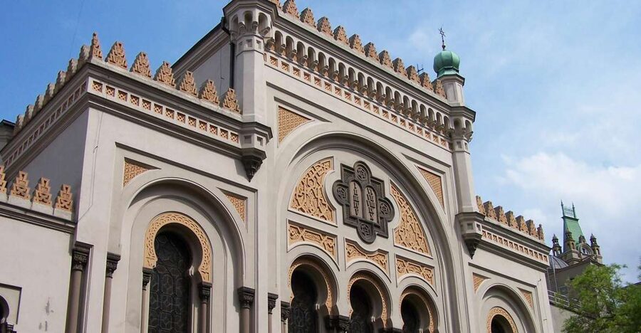 Prague: 2-Hour Old Town and Jewish Ghetto Walking Tour - Estates Theatre (Stavovské divadlo): Culture on Display From the Street
