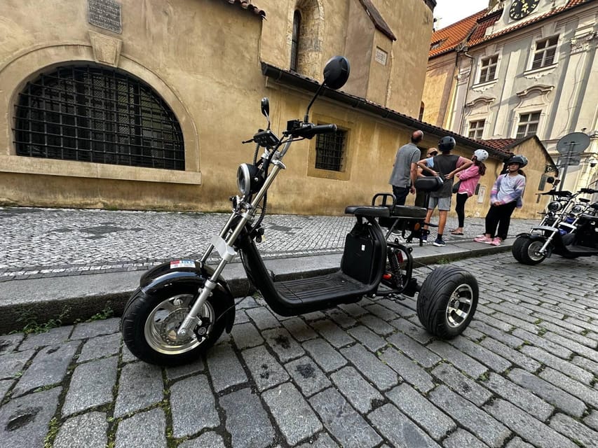 Prague: 2 hours FUN TRIKE tour in Prague with guide - Rolling through Old Town to a local-favorite viewpoint park