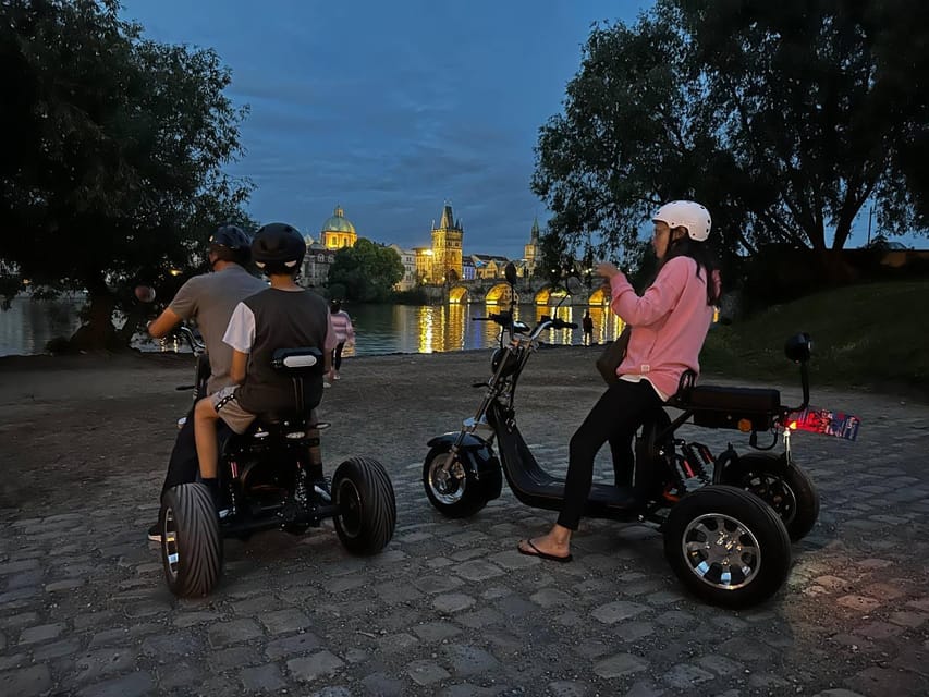 Prague: 2 hours FUN TRIKE tour in Prague with guide - Prague Castle on a trike: big sights, less shoe-leather