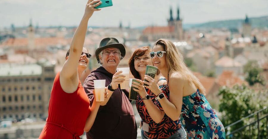 Prague: 3.5 h Private Czech Beers & Tapas Tour - Picking up Czech phrases while you’re drinking