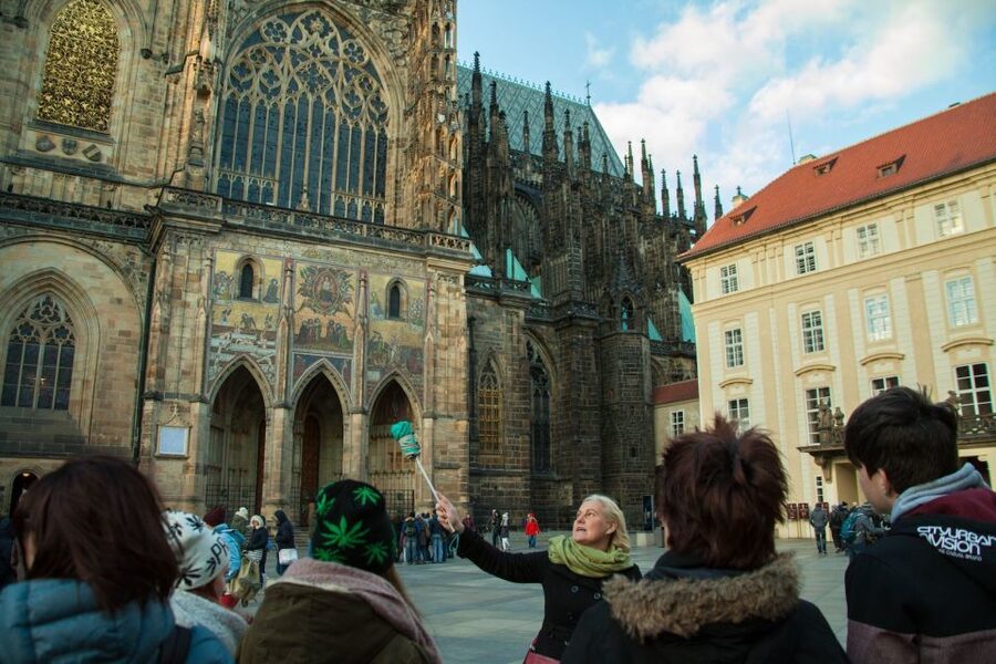 Prague: 3-Hour Old Town and Prague Castle Tour in German - Clementinum to Charles Bridge, then a photo stop that matters