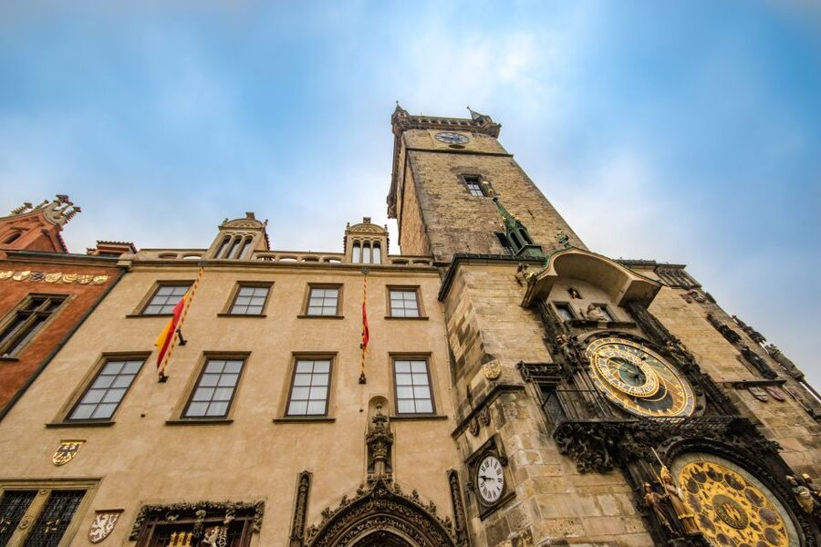 Prague: 3-Hour Walking Tour of Old Town & Prague Castle - Pace, Comfort, and What to Bring So You Enjoy Every Stop