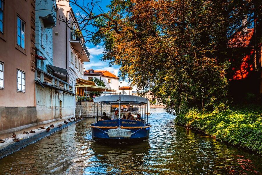 Prague: 45-Minute Sightseeing Cruise to Devil's Channel - The boat experience: small group, smooth ride, warm in winter