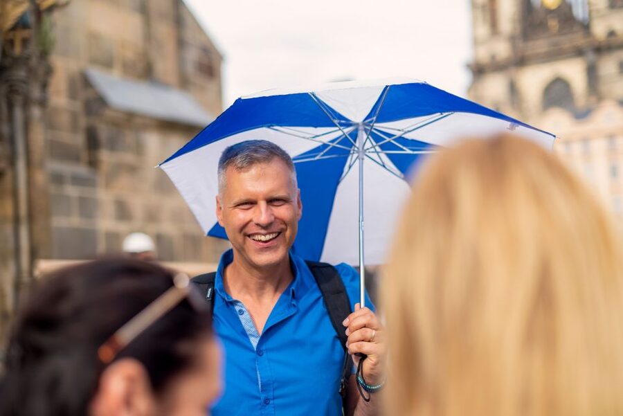 Prague: 6-Hour Tour with River Boat Cruise and Lunch - Old Town Square, legends, and the Astronomical Clock area